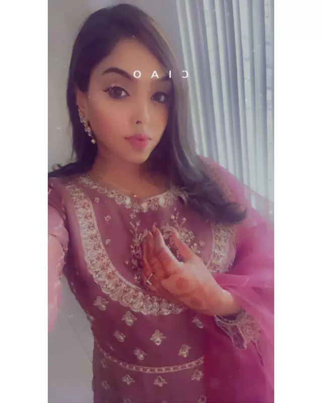 Hons and Masters from a renowned private university in Dhaka seeking her groom 