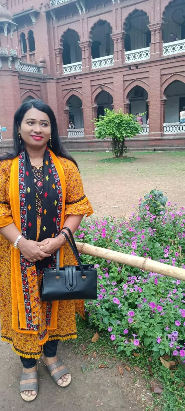 Currently Unemployed. She was a Teacher in a private school in Dhaka seeking her groom
