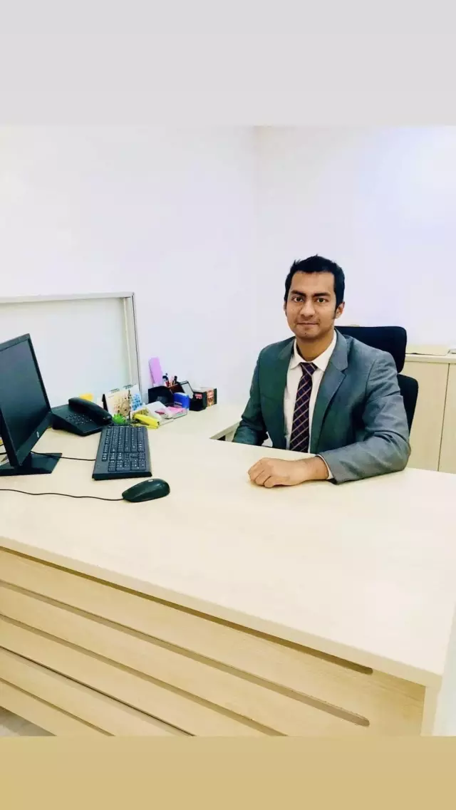 Private Job. Officer of a reputed commercial bank in Dhaka seeking bride